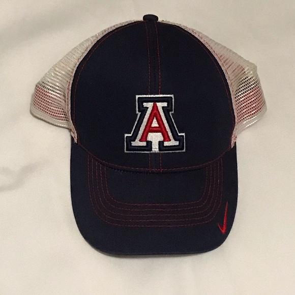 Nike Other - Arizona wildcats trucker hat